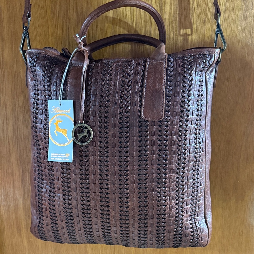 Richwood Brown Woven Leather Shoulder/Crossbody Bag Size 14inx14in/52in strap